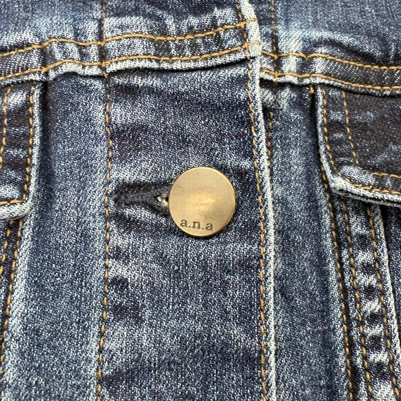 A.N.A Women’s Blue Denim Jean Jacket Size Small Stretch Classic Button Up - Picture 8 of 15